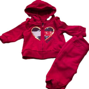 size 3 m jogging outfit good condition Tommy Hilfiger